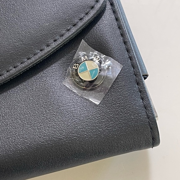 BMW 2009 7 Series 750Li 750i Owners Operator Manuals Guides W/ Case BMW Emblem - Picture 3 of 15